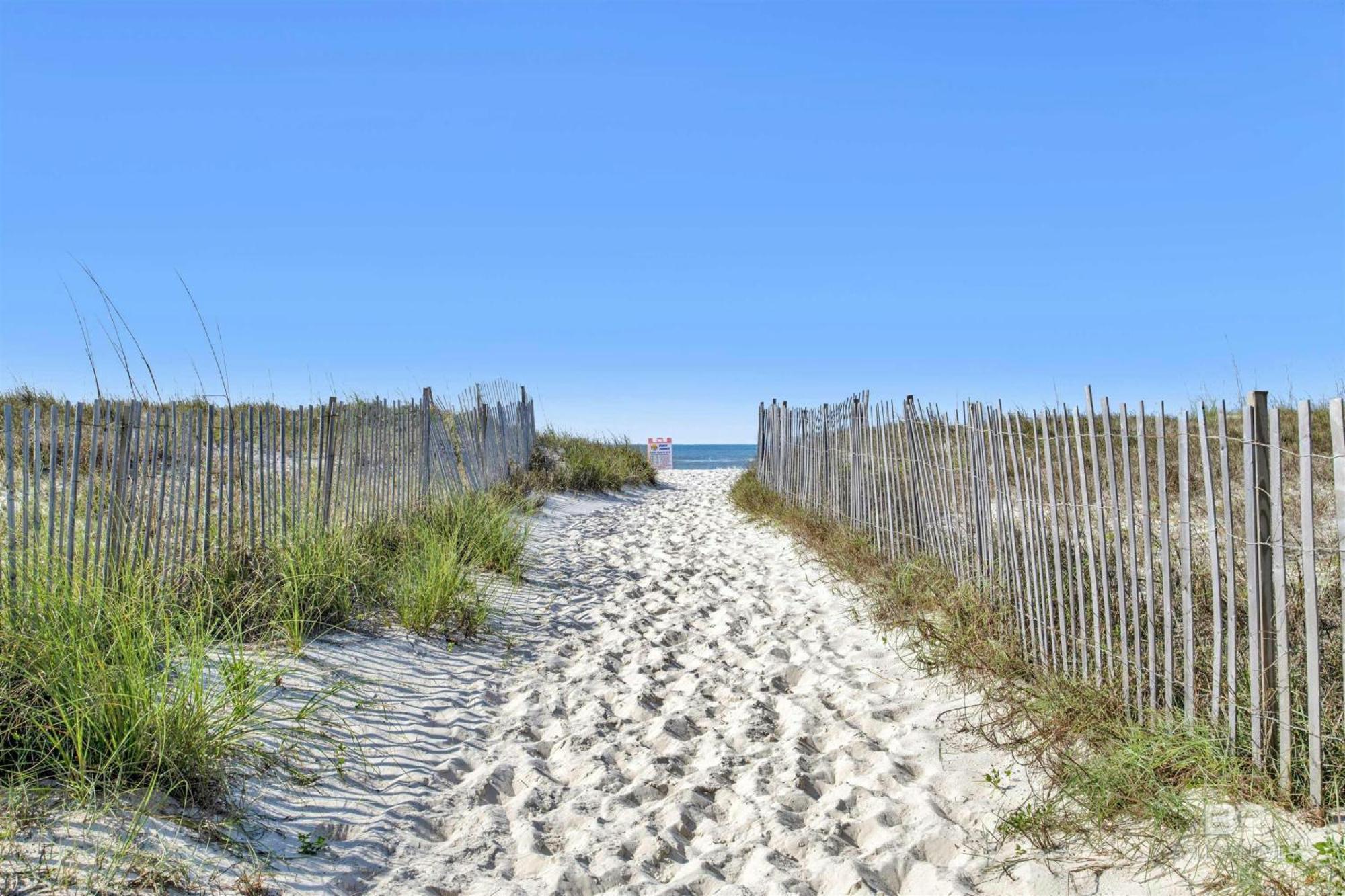 Condo On The Beach- Walk To Restaurants, Shops And Activities. Gulf Shores Exterior photo